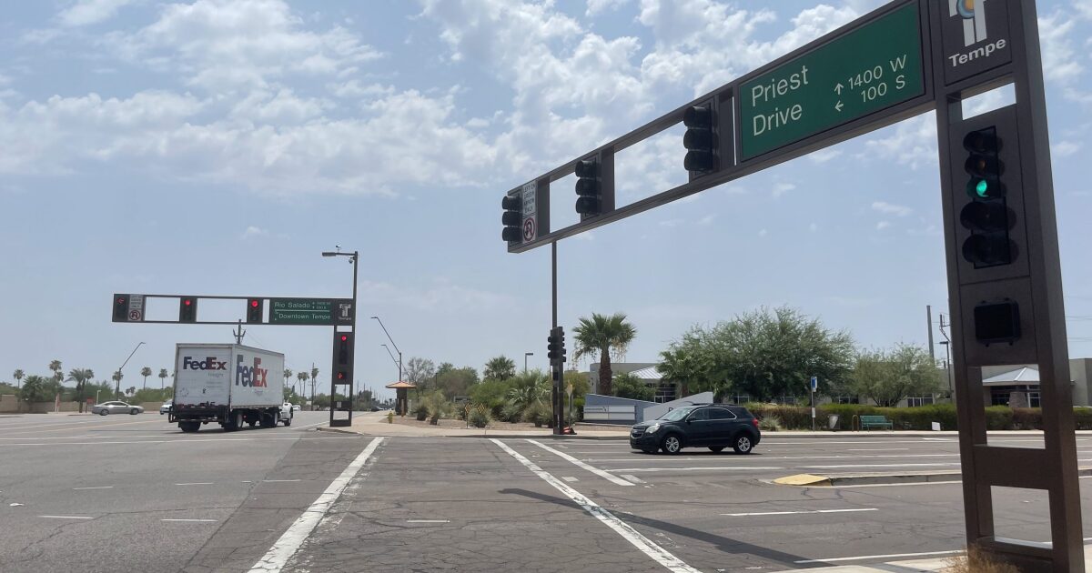 Phoenix, Tempe deal could bring apartments to land once sought for Coyotes arena